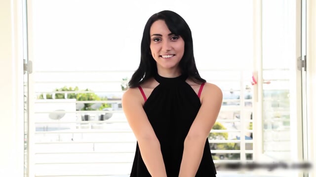Industry Star's Early Scene - Mandy Muse